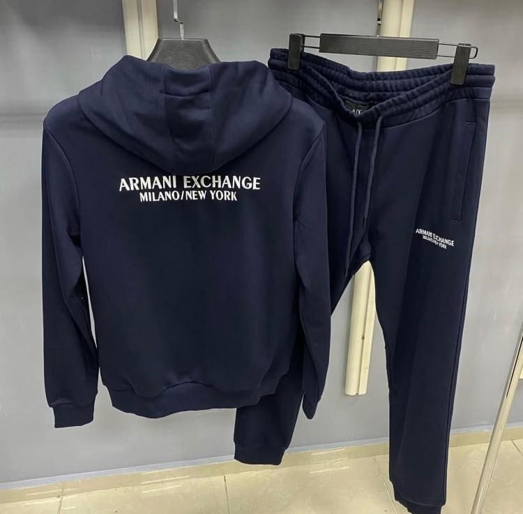 спортивный костюм armani,мужские спортивные костюмы,спортивный костюм для мужчин,спортивный костюм dolce gabbana мужской,спортивные костюм