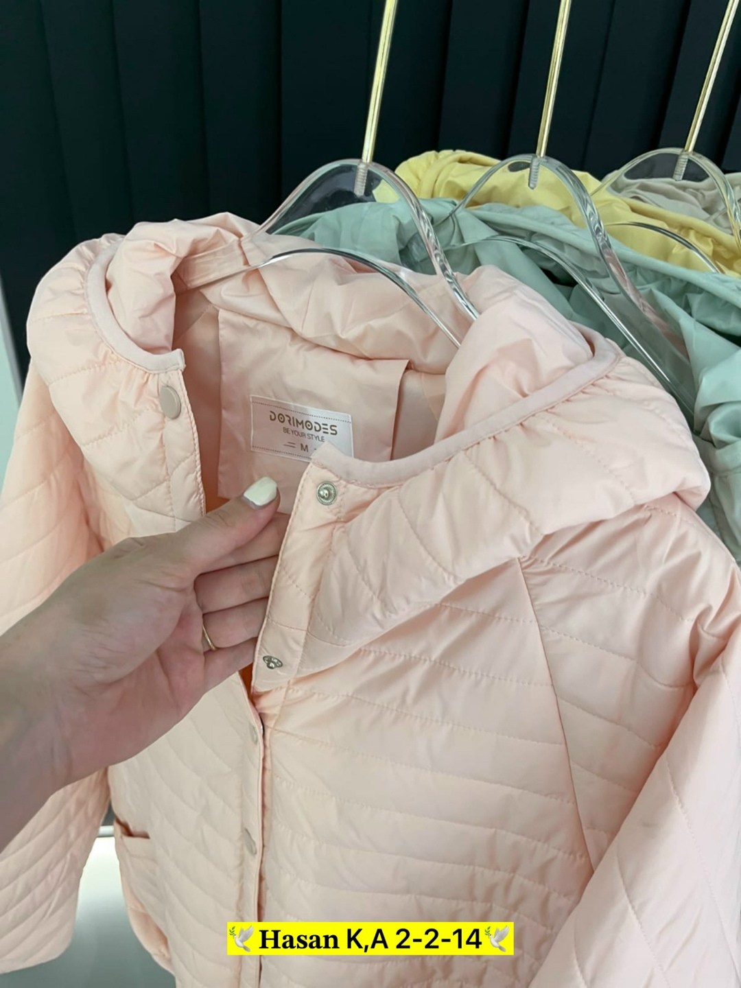 демисезонная куртка,куртка,модная куртка,стильная куртка,куртка плащевка