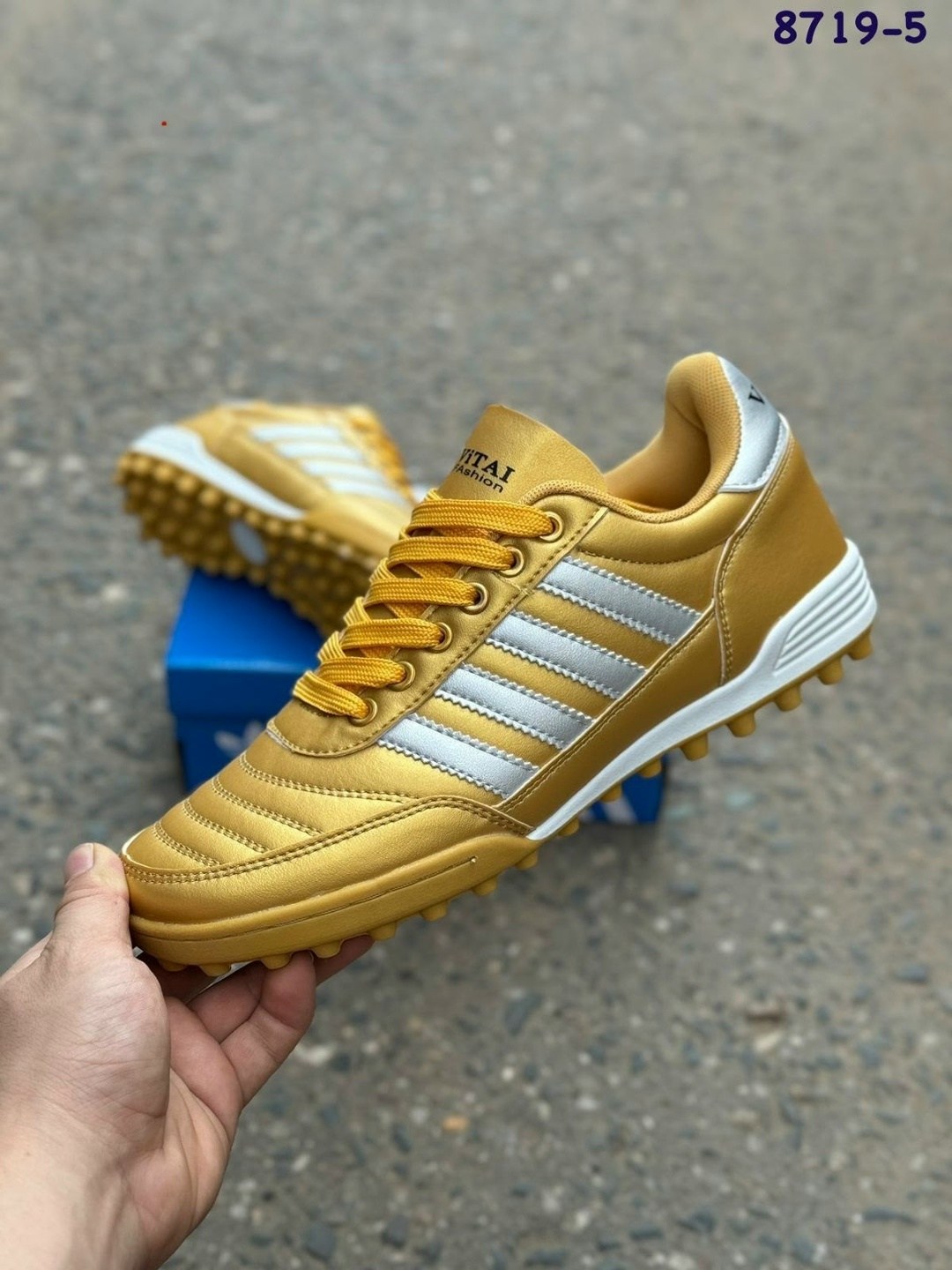 мундиаль кроссовки адидас, футбольная,,футбольные кроссовки,сороконожки футбольные