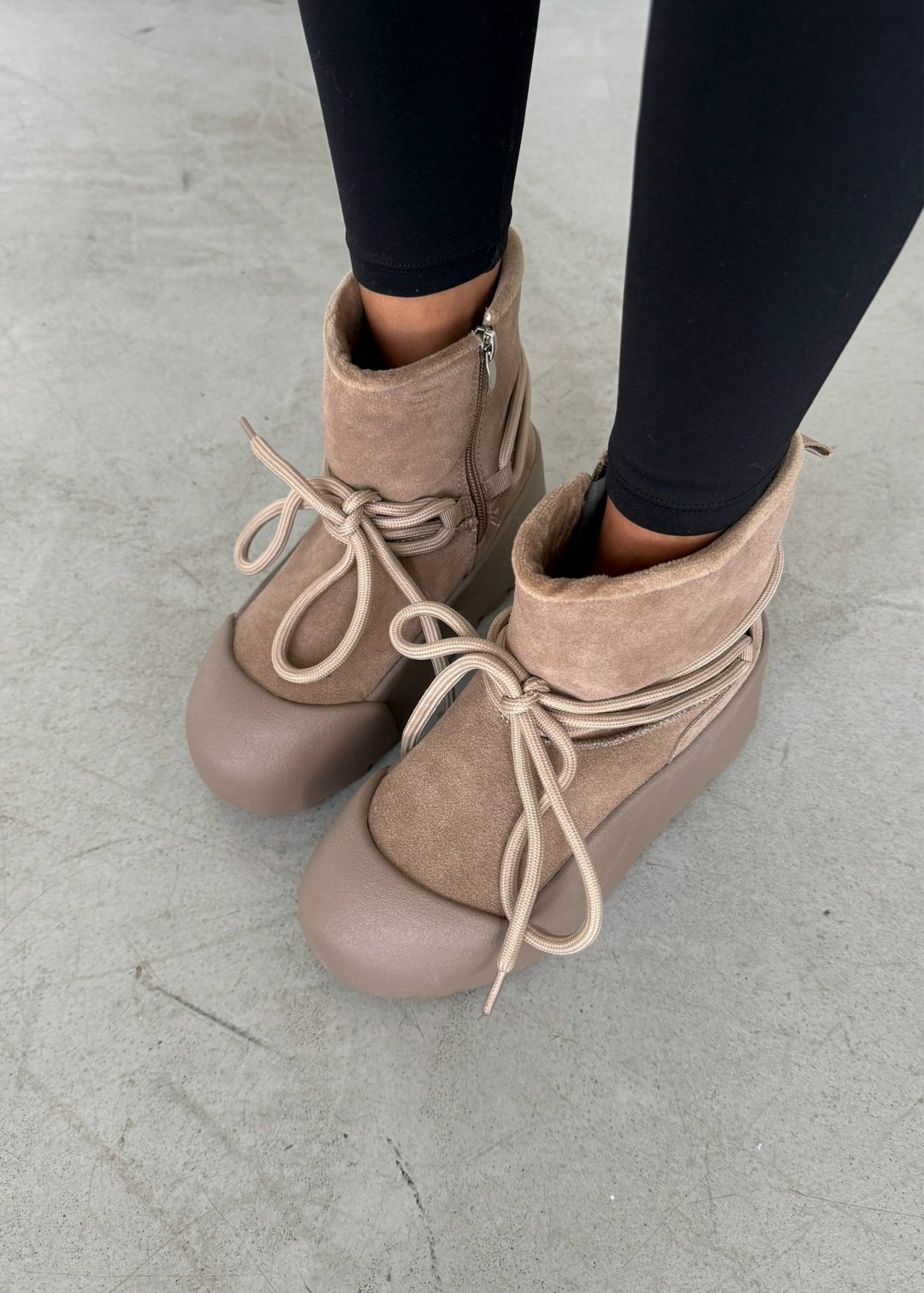 угги женские,,дутики женские,женская ,дутики зимние на платформе