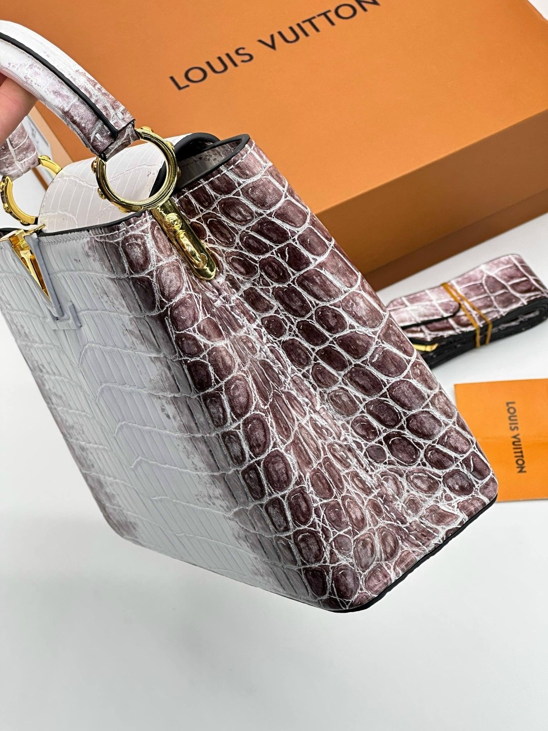 louis vuitton capucines,louis vuitton сумка,брендовые сумочки,сумка,женская сумка