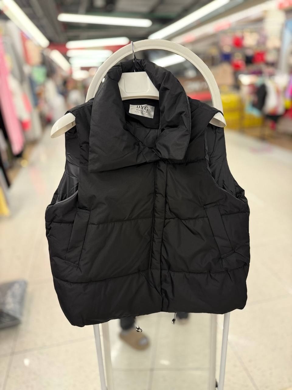 жилетка утепленная болоньевая оверсайз безрукавка,жилетка утепленная болоньевая оверсайз,жилетка оверсайз,жилетки женские,жилет оверсайз