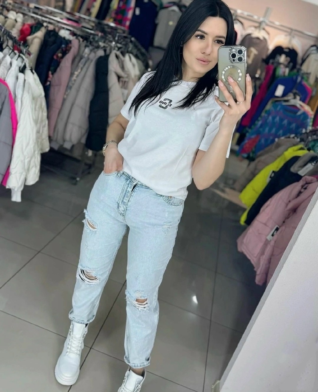 ,футболка женская,джинсы женские,футболке