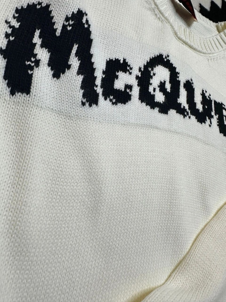 свитер alexander mcqueen,мужские свитеры alexander mcqueen,свитер джемпер,джемпер с логотипом,джемпер с принтом