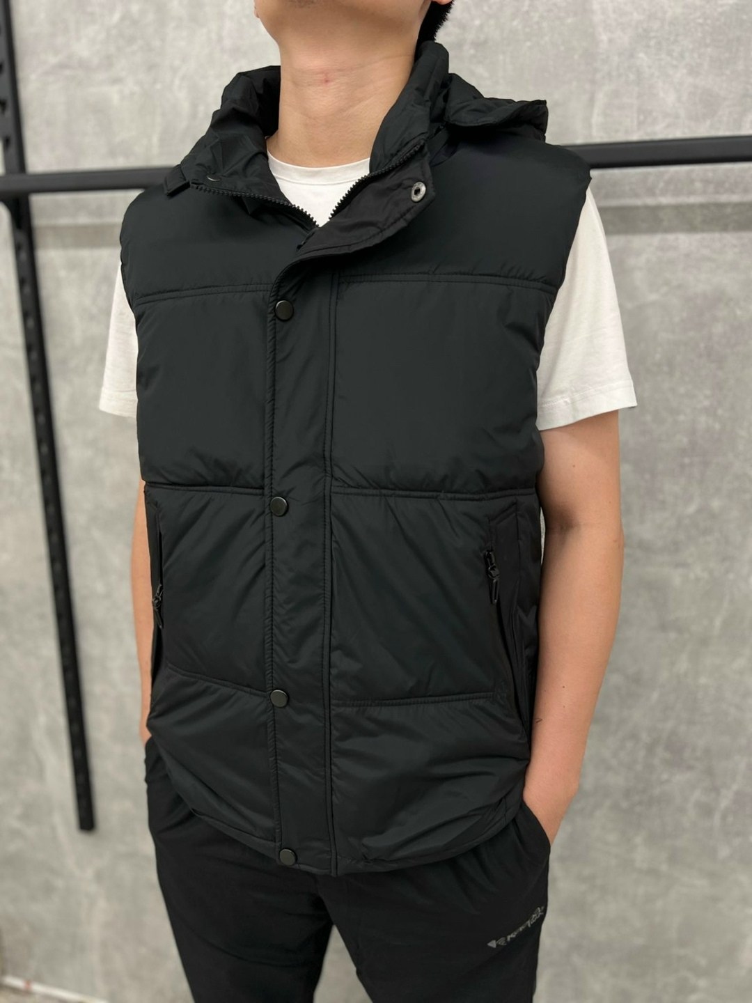 жилет мужской,мужская жилетка,безрукавка мужская,жилет,теплый жилет