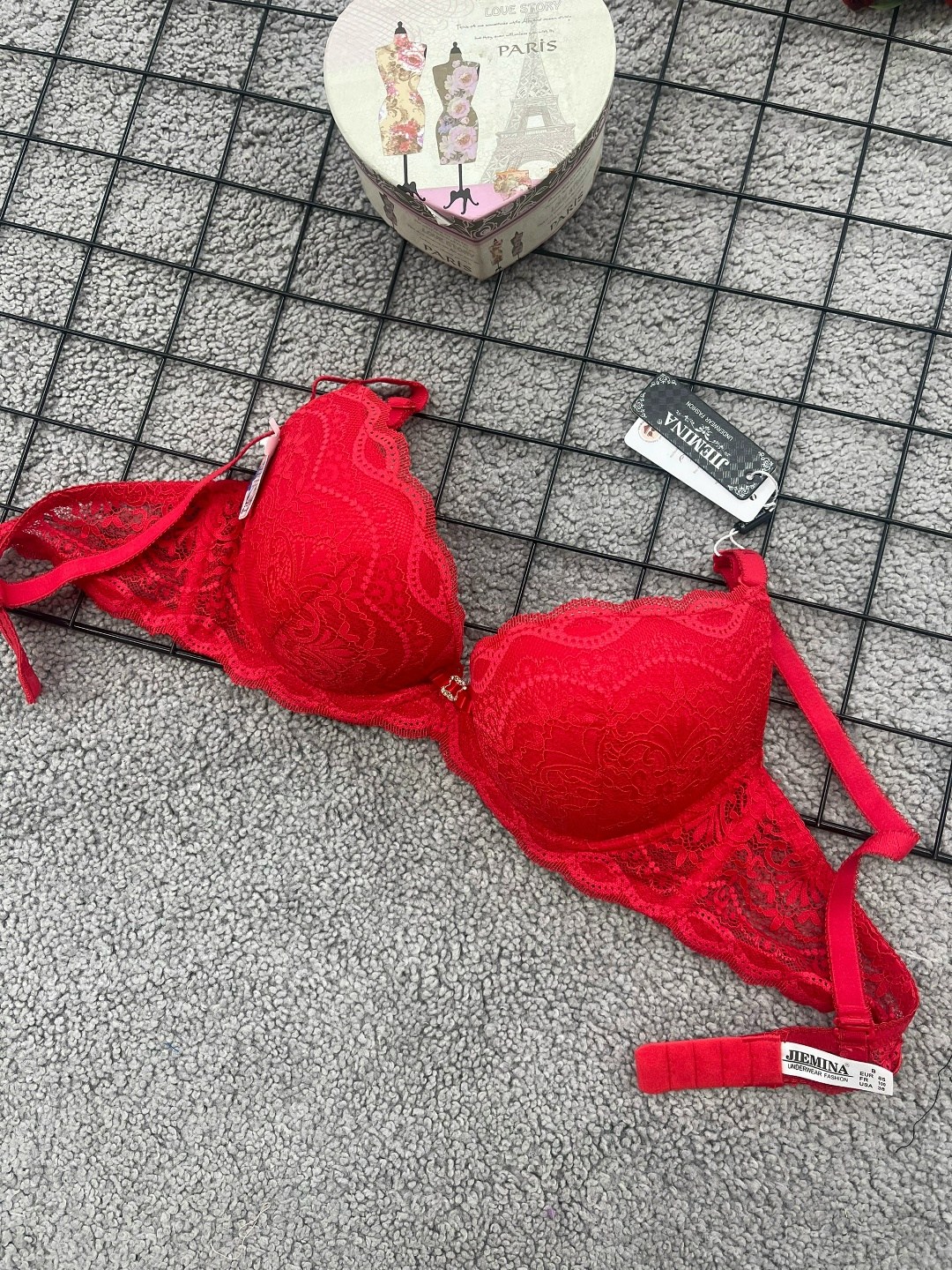комплект бюстгальтер,бюстгальтер,нижнее белье бюстгальтер,женские бюстгальтеры,женская нижнее белье