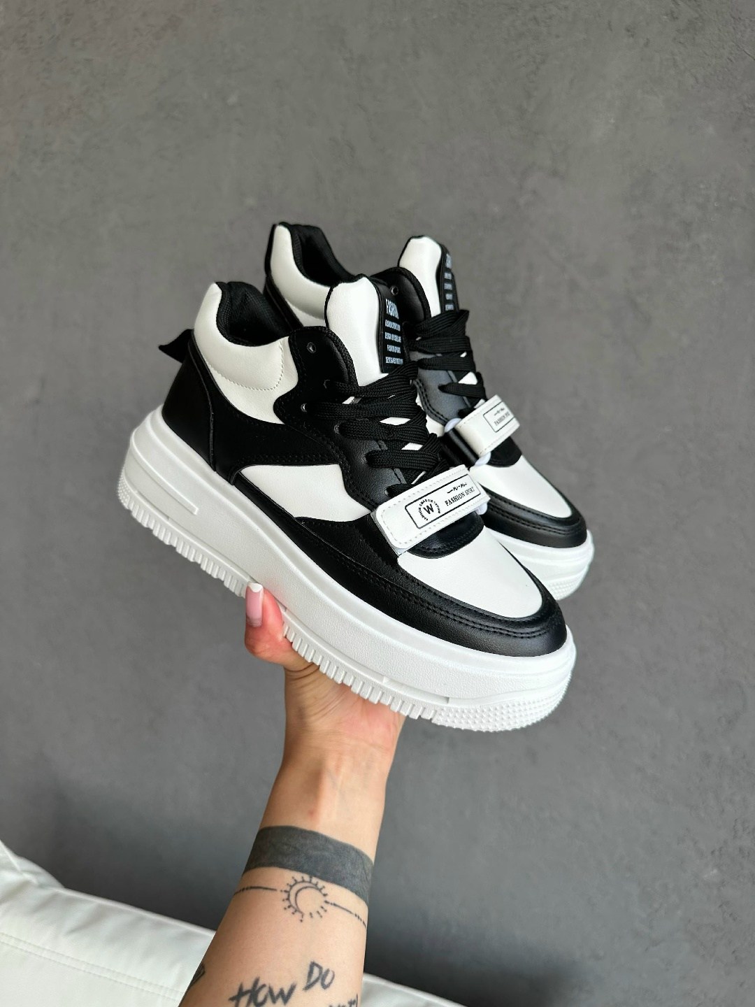 женские кроссовки,,модные кроссовки на платформе,кроссовки женские на платформе,кроссовки с толстой подошвой