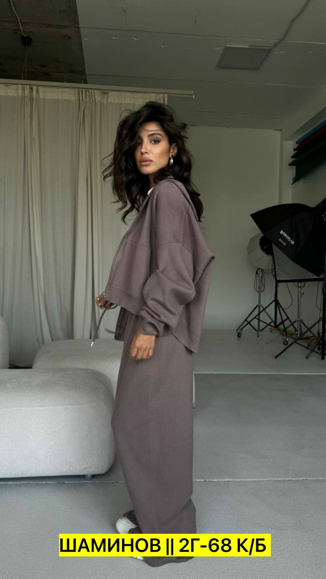 стильные костюмы,стильный трикотажный костюм,костюм белый,костюм женский на флисе,женские костюмы