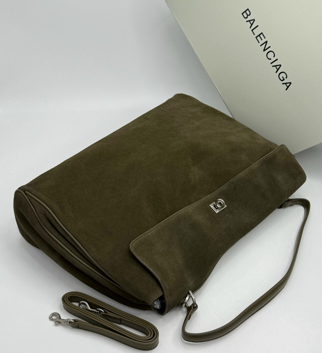 замшевая сумка,сумка из натуральной замши,сумка пинко из замши,замшевая сумка женская,сумка женская натуральная замша