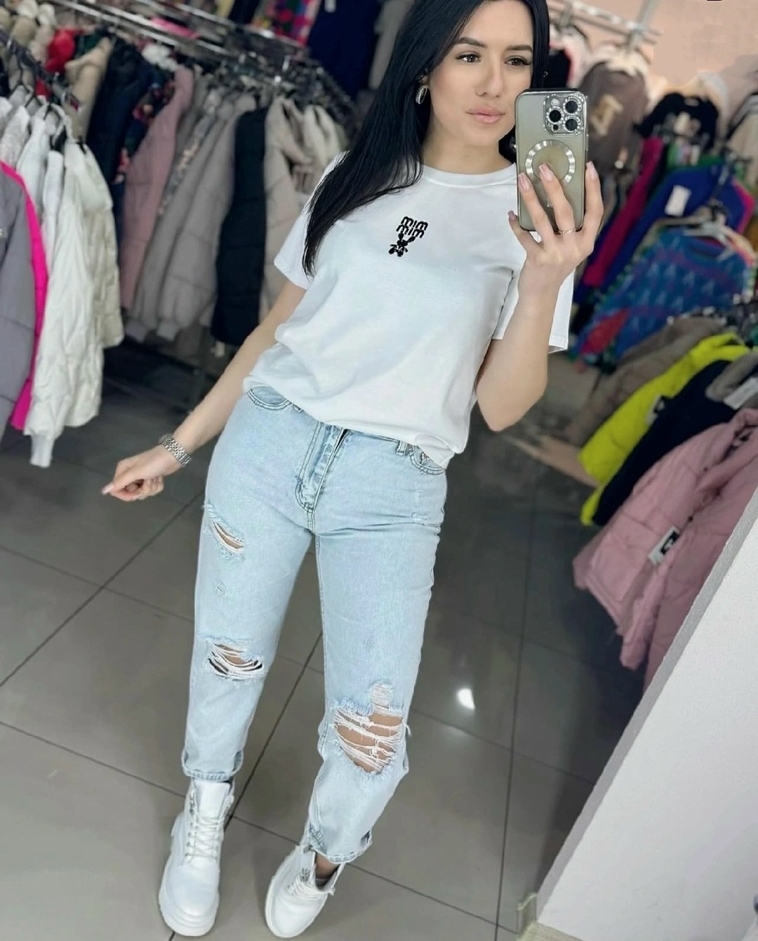 ,футболка женская,джинсы женские,футболке