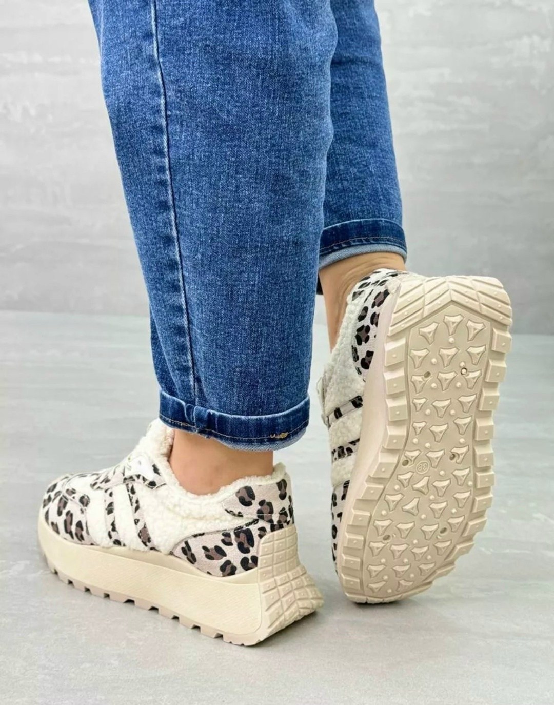 ,кроссовки леопардовые,кроссовки женскиe,леопардовые кроссовки адидас,женская