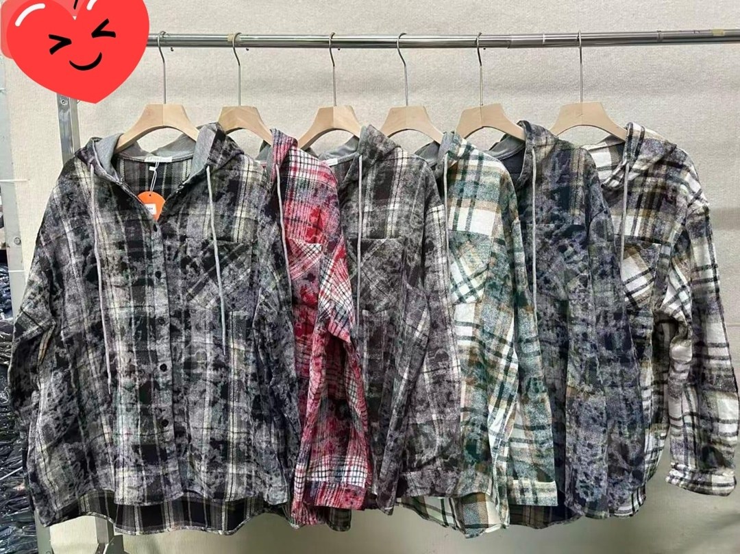 рубашка женская в клетку оверсайз,женская рубашка,рубашка в клетку женская,рубашка с капюшоном,рубашка женская с капюшоном