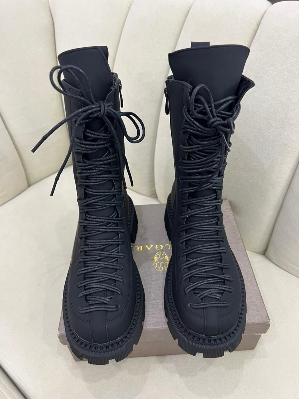,ботинки на шнуровке женские,лакированные берцы,ботинки берцы женские,ботинки женские