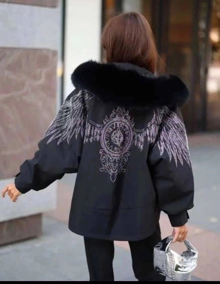 куртка женская,куртка зимняя женская,стильная куртка,куртка бомбер,бомбер с мехом