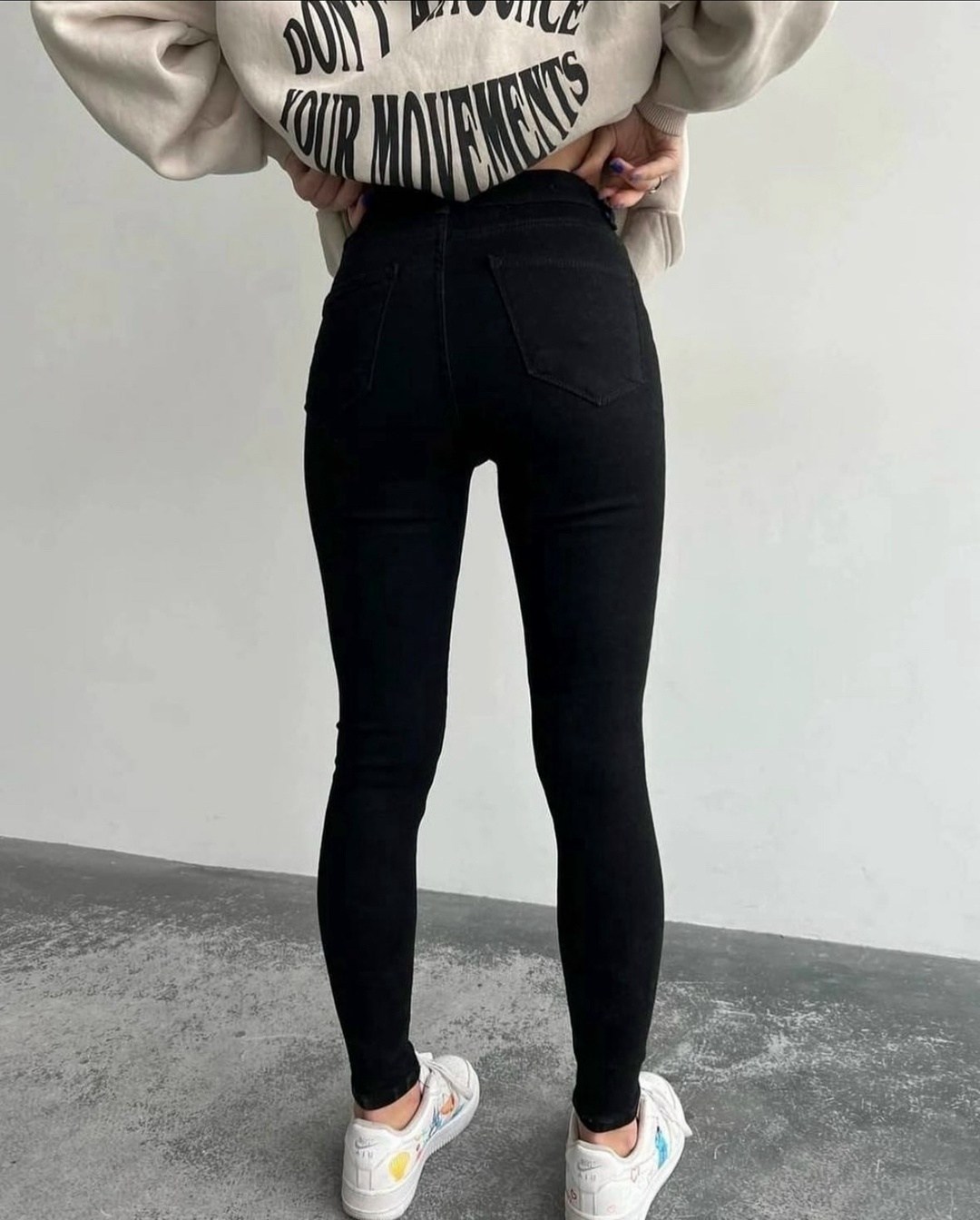черные джинсы скинни,джинсы черные женские,джинсы женские скинни,женские джинсы,джинсы джеггинсы