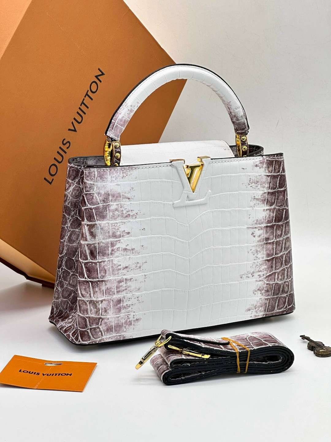 louis vuitton capucines,louis vuitton сумка,брендовые сумочки,сумка,женская сумка