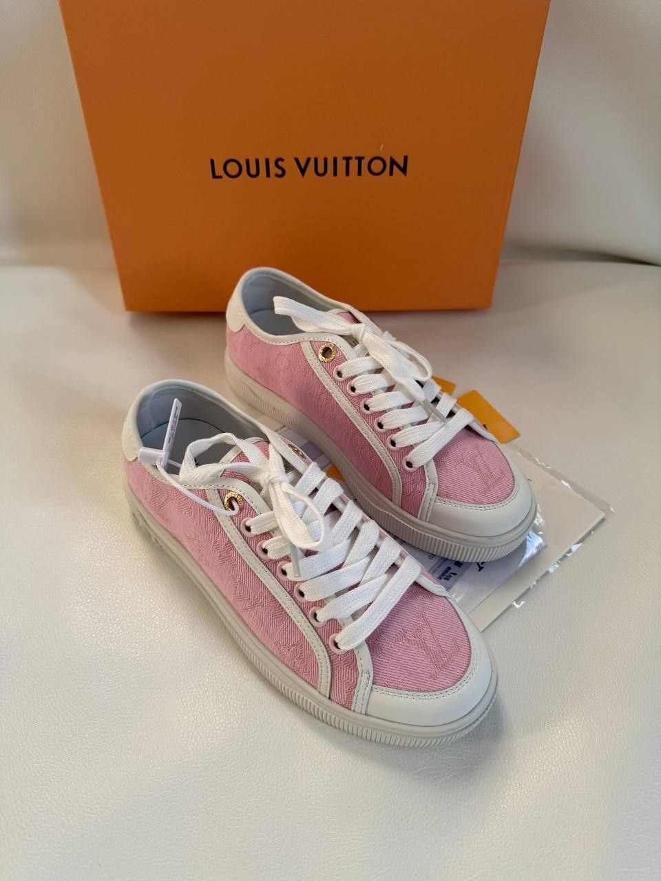 ,кеды с розовой подошвой,широкие кеды,кеды женски,розовые кроссовки