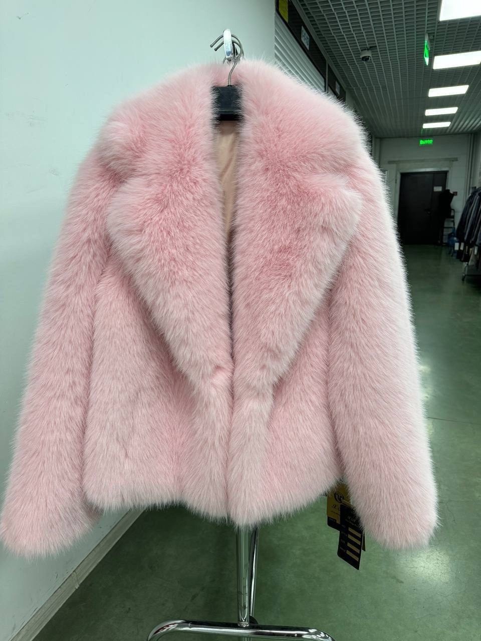 шуба короткая,женская шуба,шубка,искусственная шуба,шуба меховая