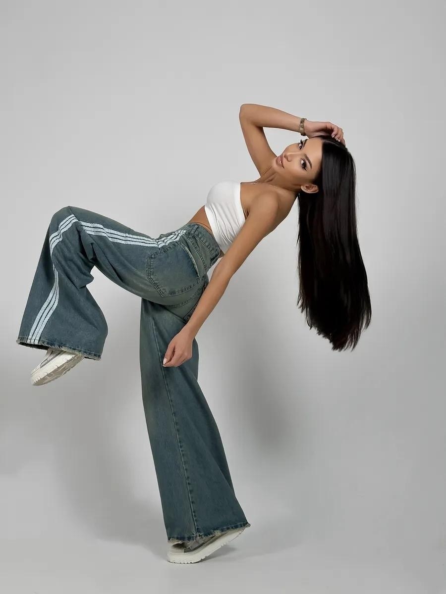 джинсы широкие,джинсы модные,широкие женские джинсы,комбинированные джинсы,женские джинсы