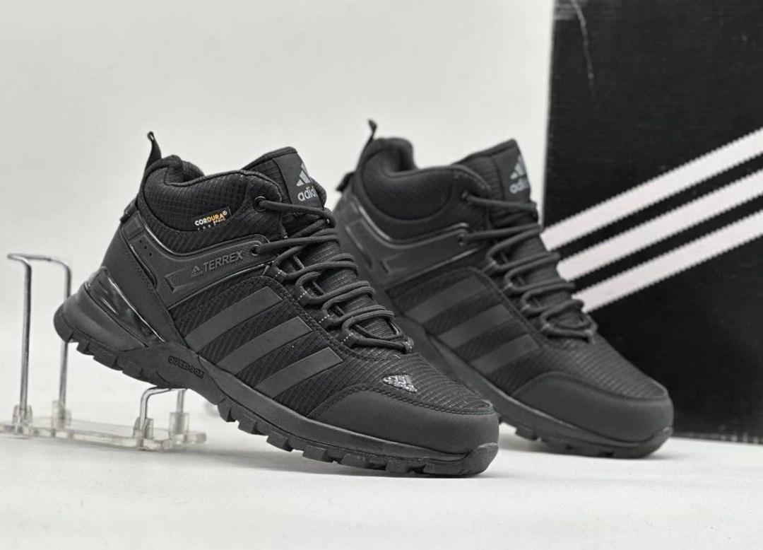 зимние кроссовки adidas,кроссовки adidas terrex зимние,кроссовки зимние мужские adidas,кроссовки мужские adidas,кроссовки adidas climaproof