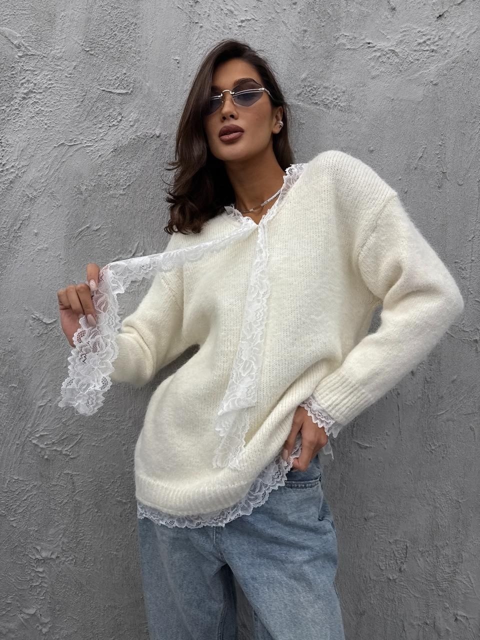 джемпер с кружевом,модные свитера,вязаные свитера,свитер с кружевом,вязаный пуловер