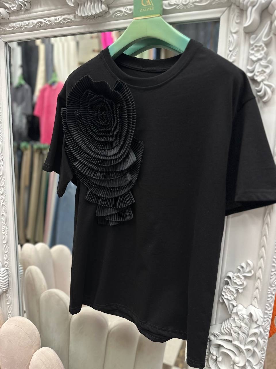 футболка с цветами,женская футболка,футболка нарядная,стильная футболка,блузка с оборками