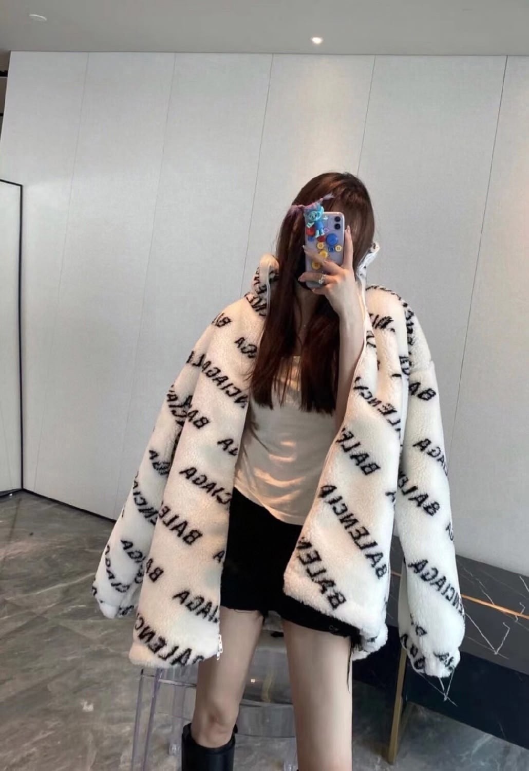 женские зимние куртки,шуба баленсиага,куртка из искусственного меха женская,куртка модная,пальто из искусственного меха