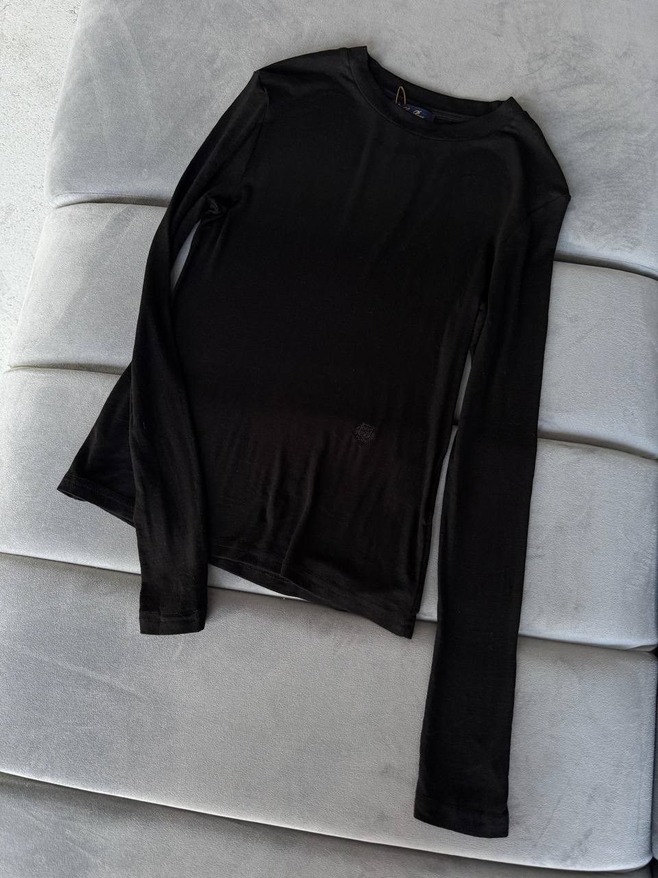 платья мини,стильное платье,платье черное,высокие сапоги,платье