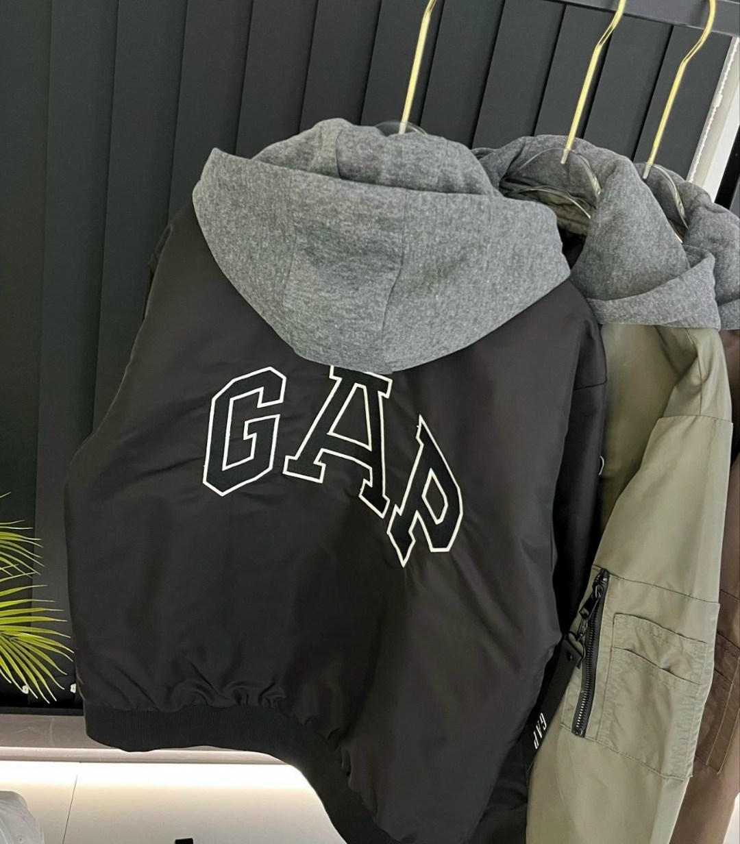 куртка демисезонная,куртка с капюшоном,куртка,одежда куртка