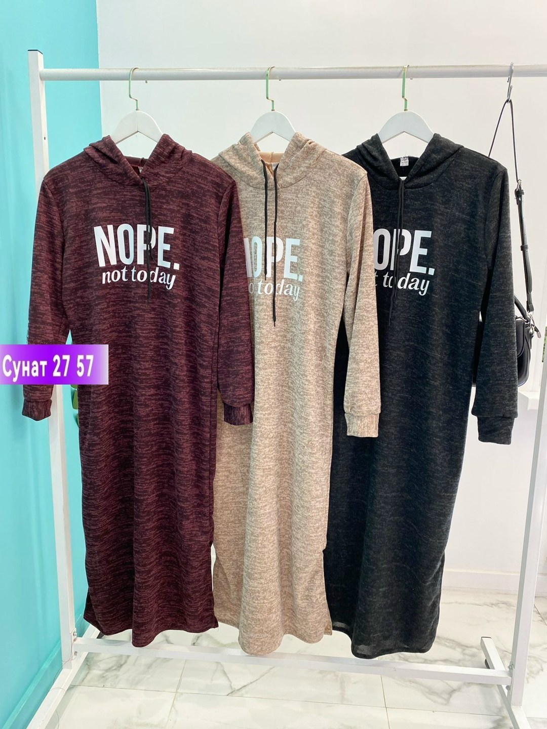 платье с капюшоном,платье на флисе,теплое платье с капюшоном,платье толстовка женское,спортивное платье женское