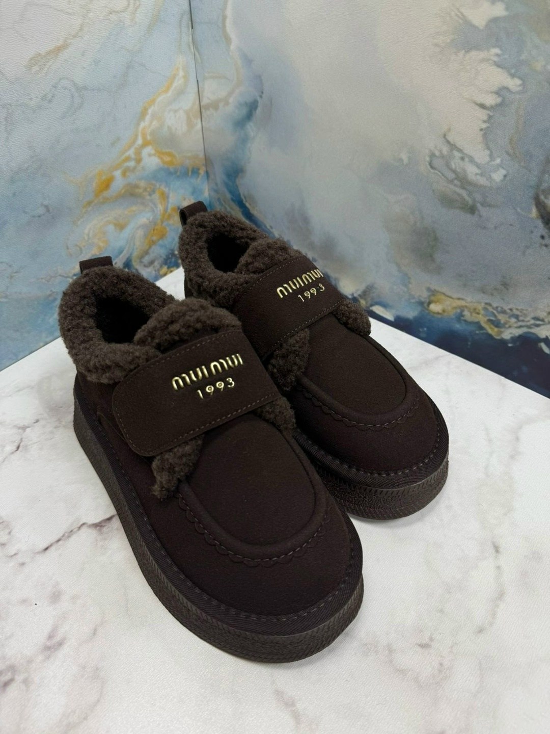 ,женская ,модная ,ботинки с мехом,стильная