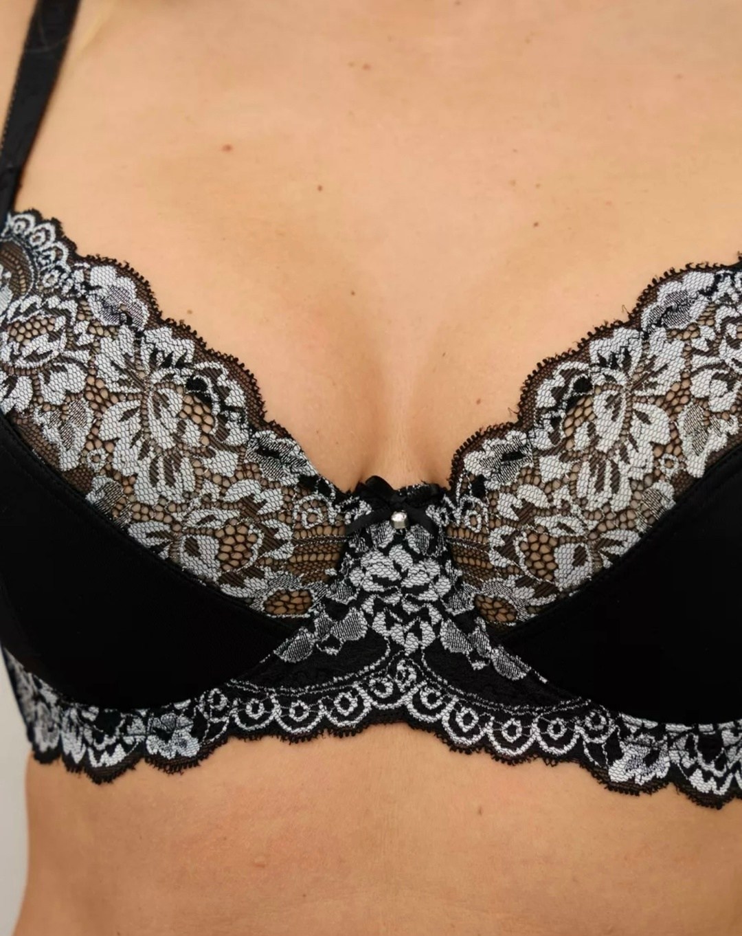 бюстгальтер женские,бюстгальтер,комплект бюстгальтер,бюстгальтер классика,лифчик кружевной