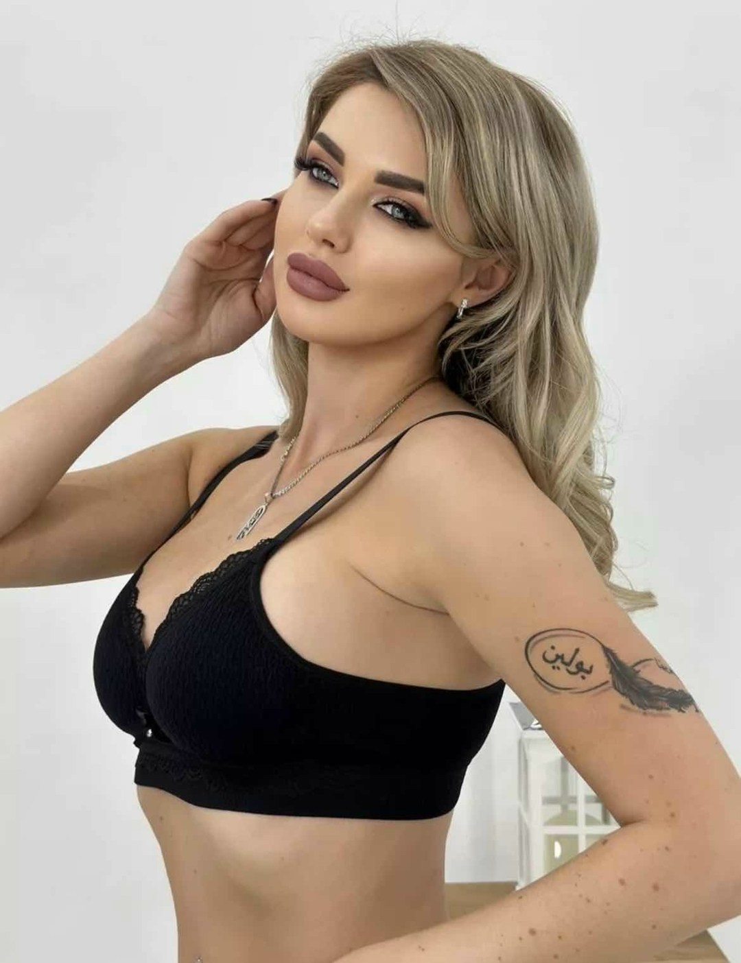 нижнее белье бюстгальтер,нижнее белье женский,бюстгальтер женские,комплект нижнего белья женский бюстгальтер,бюстгальтер розовый