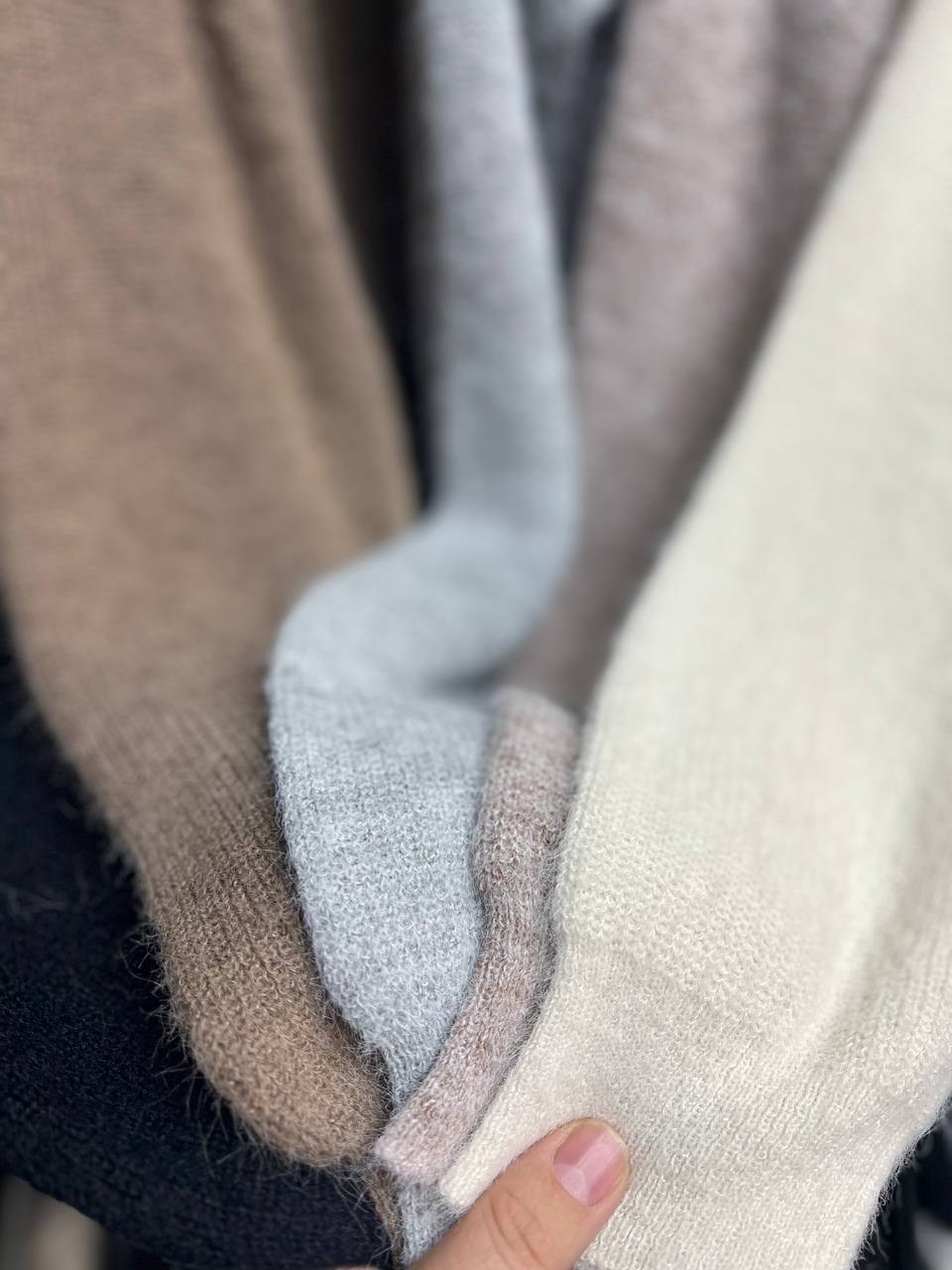 модные свитера,бежевый джемпер,свитер кашемировый джемпер,свитер,женские свитера