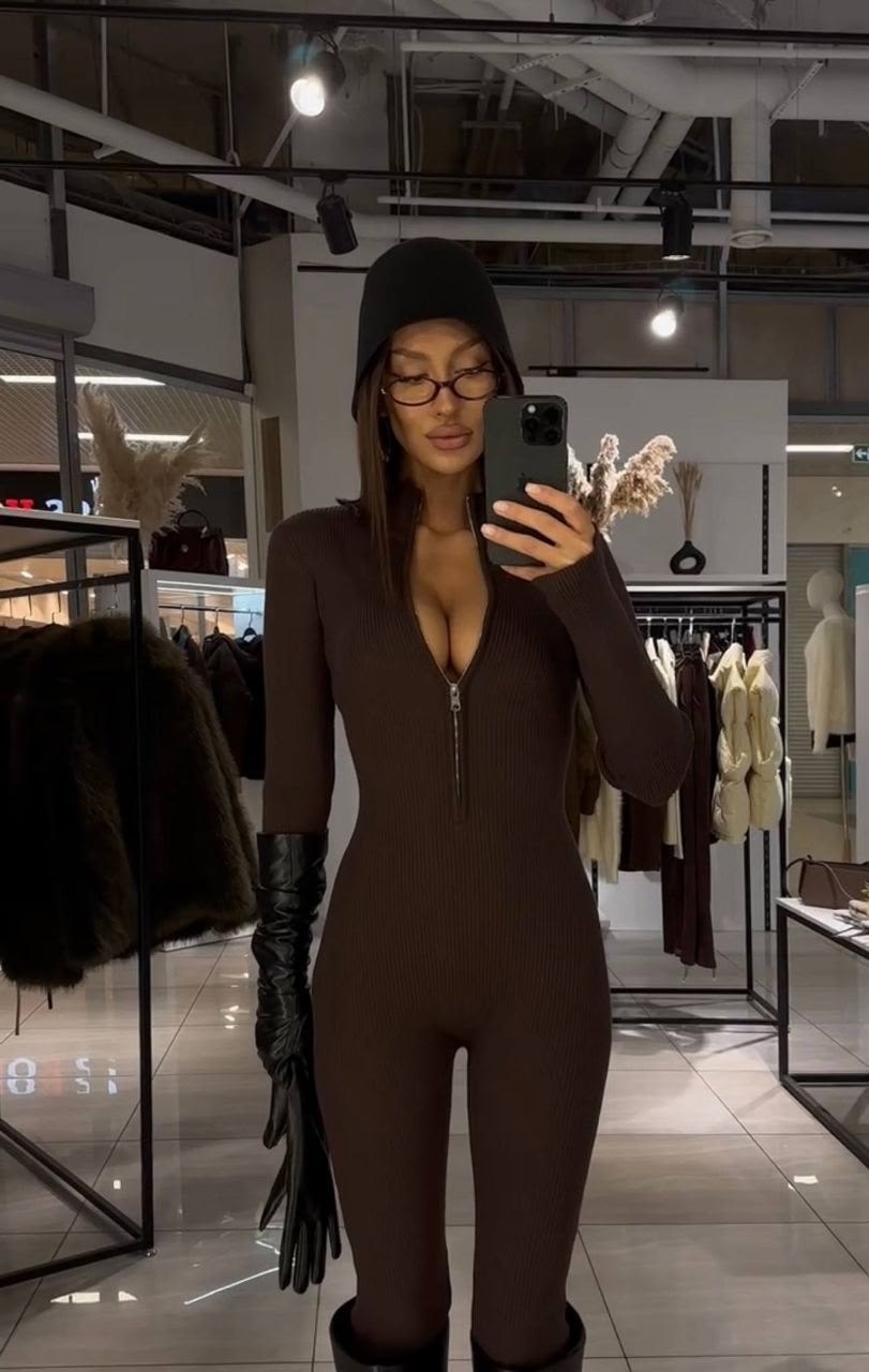 элегантные комбинезоны,женские комбинезоны,женский комбинезон с длинными рукавами,комбинезон с длинными рукавами,женский облегающий комбинезон с длинными рукавами