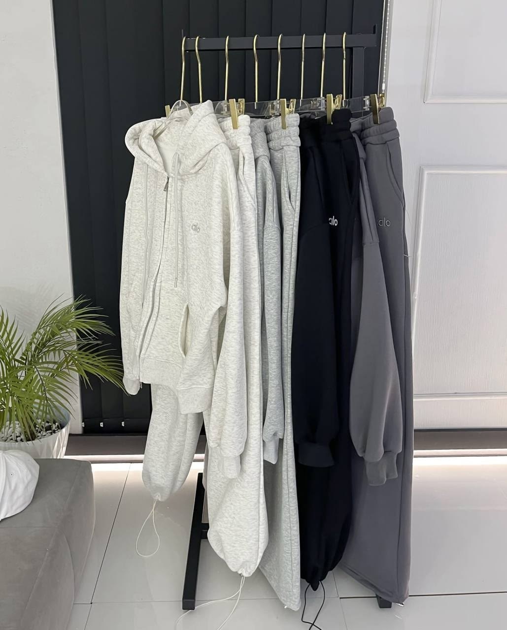 спортивные костюмы женские,костюм на флисе,спортивные костюм,стильные костюмы,женский костюм на флисе