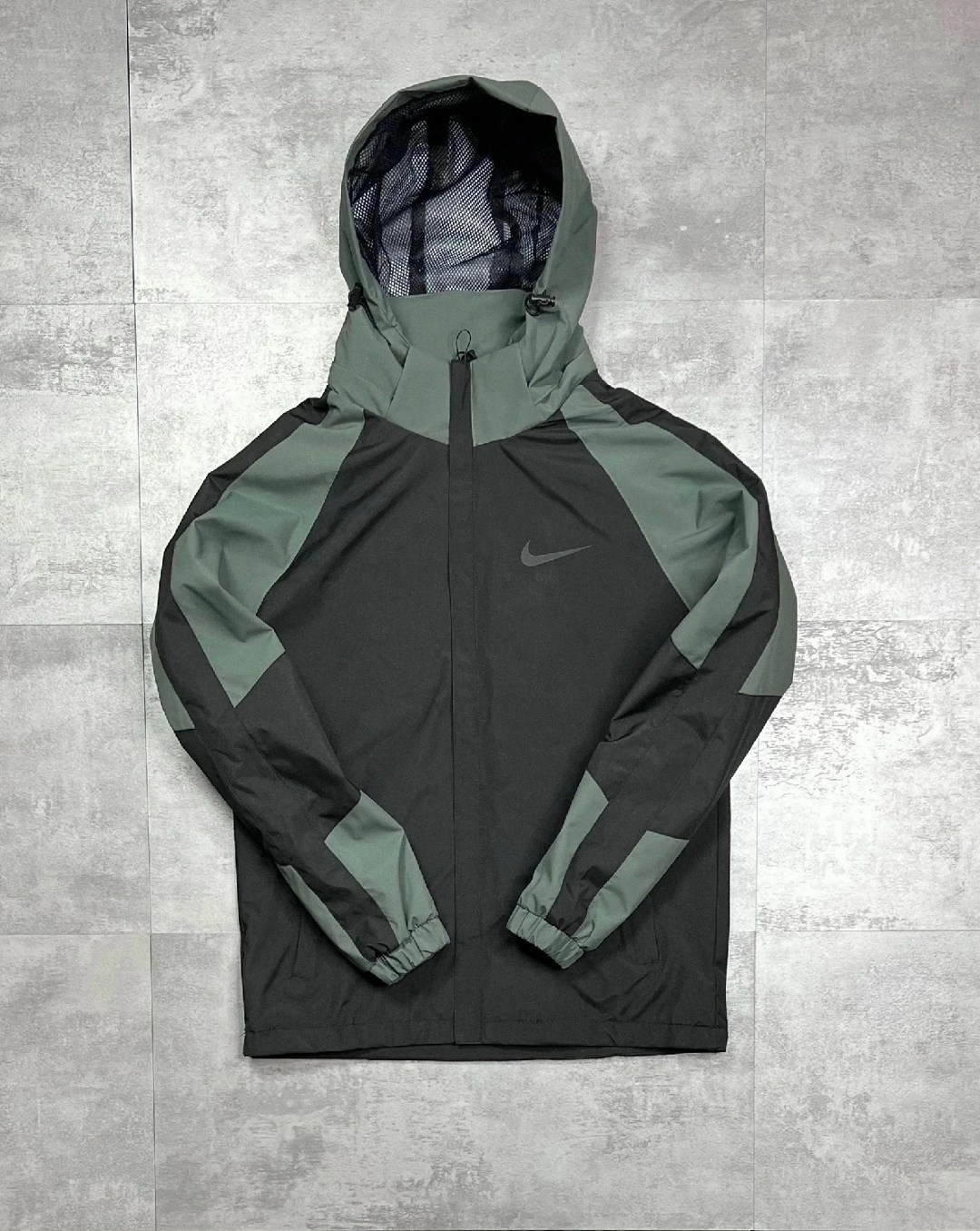 ветровка nike,куртка мужская nike,зимняя куртка nike,легкая куртка,демисезонная куртка спортивная