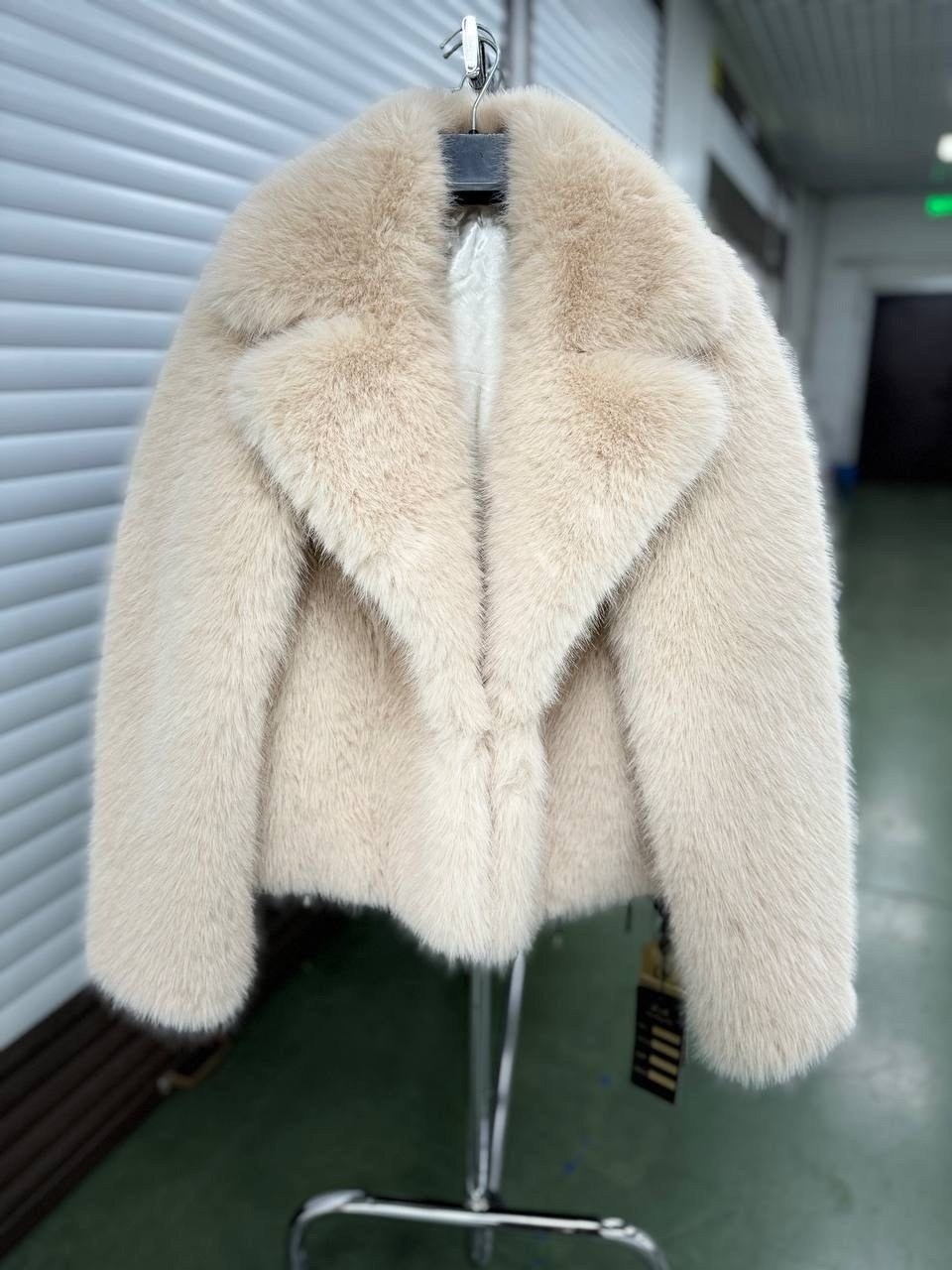 шуба короткая,женская шуба,шубка,искусственная шуба,шуба меховая