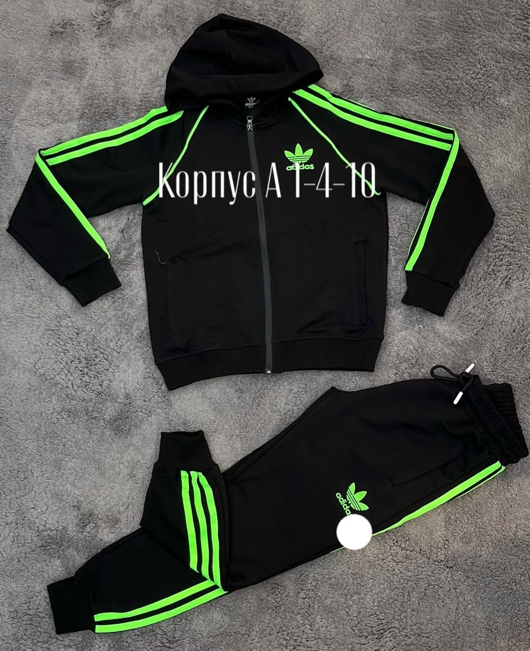 детский спортивный костюм adidas,adidas детский спортивный костюм s21664,костюмы спортивные для девочки,детские спортивные костюмы,детский спортивный костюм
