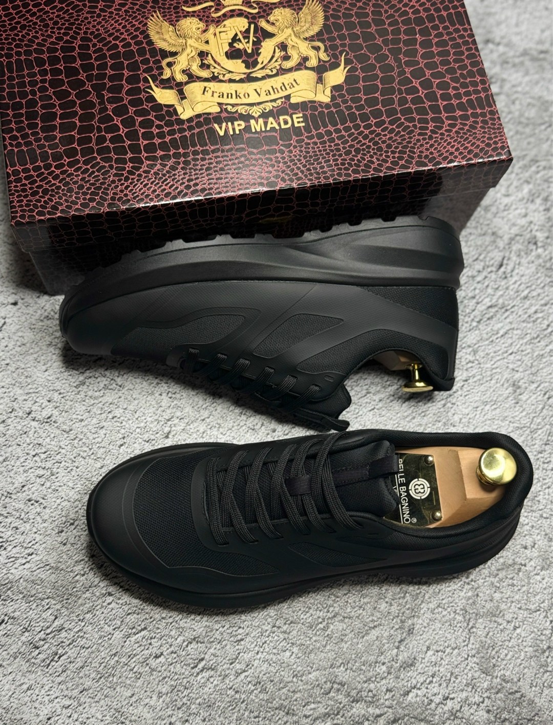 ,кроссовка мужской,мужские кроссовки,повседневные кроссовки,спортивная