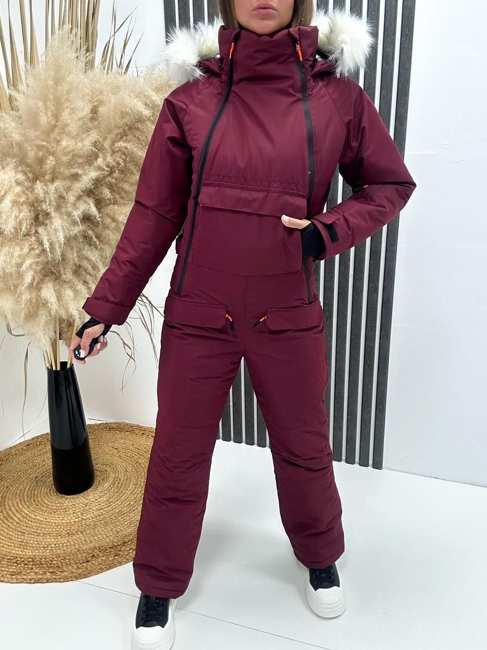 зимний женский комбинезон,горнолыжный комбинезон женский,горнолыжный костюм женский зимний,горнолыжные комбинезоны,комбинезон горнолыжный с капюшоном