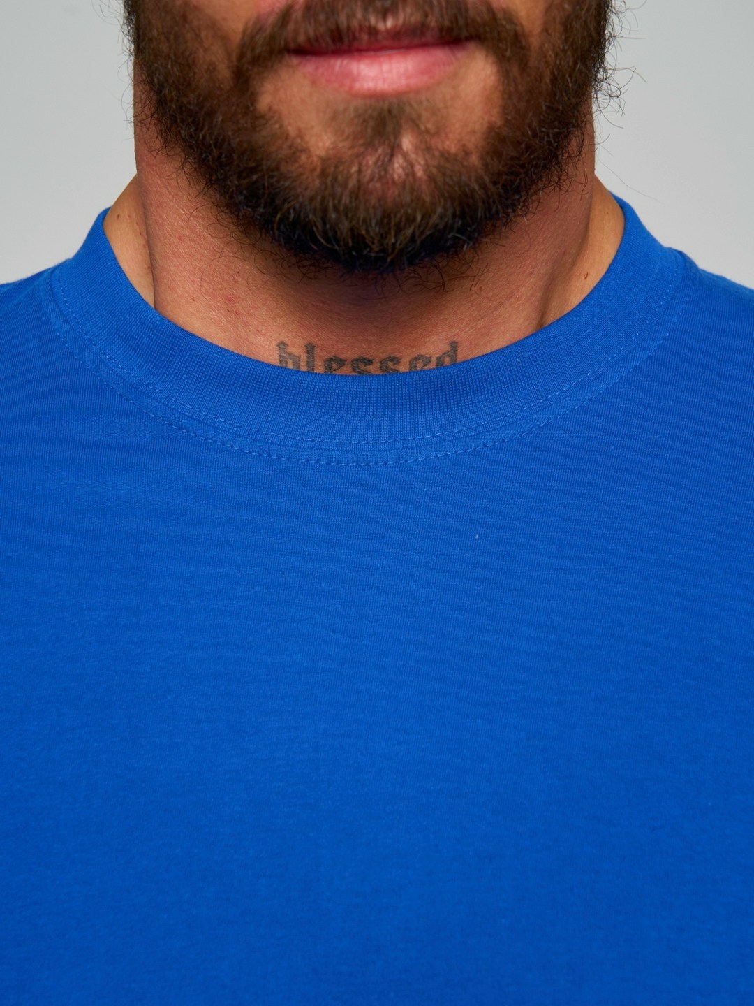 мужская футболка однотонная,синие футболки,футболка мужская,футболка,классическая мужская футболка