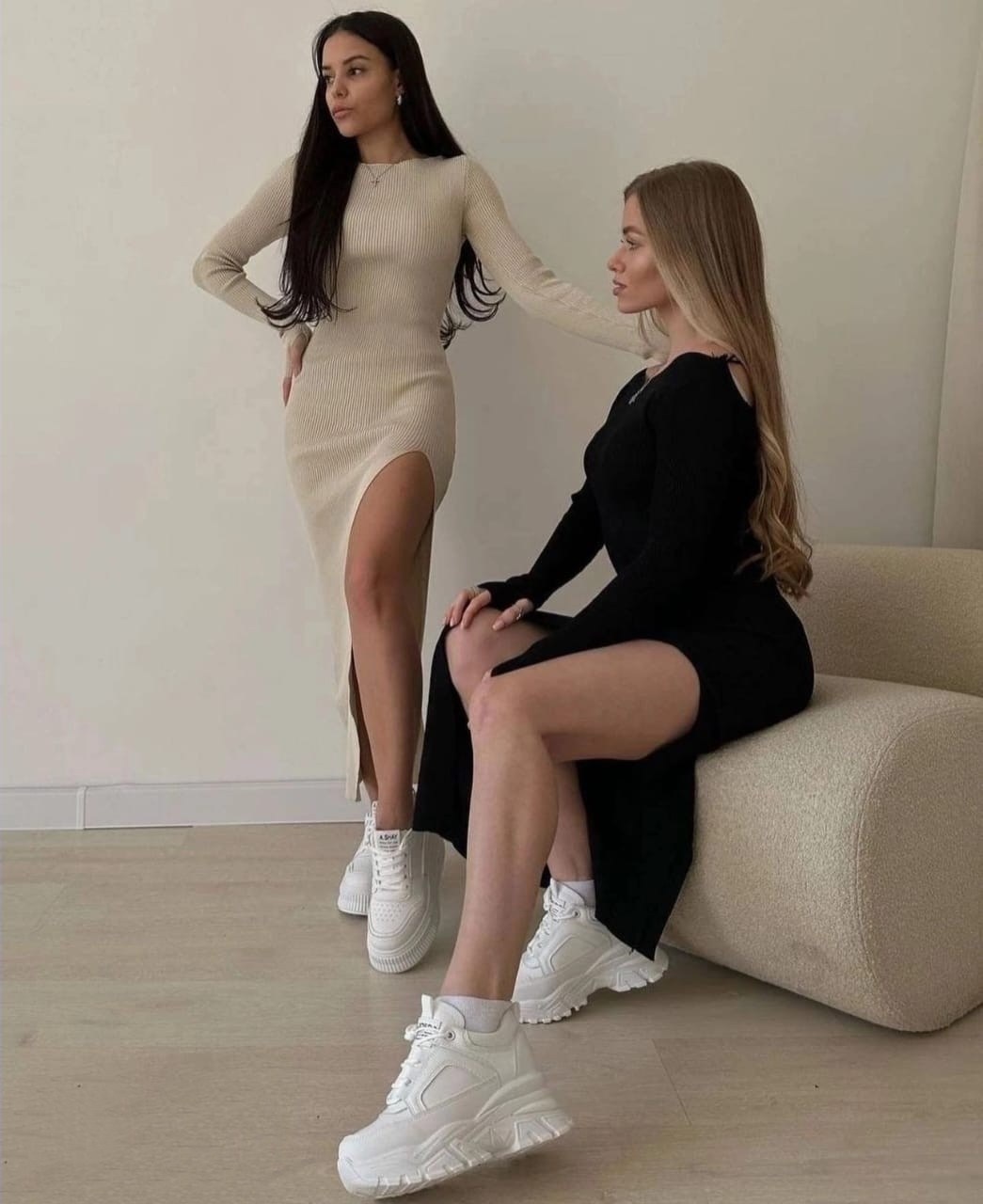 платье лапша с разрезом,платье женское облегающее,трикотажное платье,платье женская,трикотажное платье с разрезом