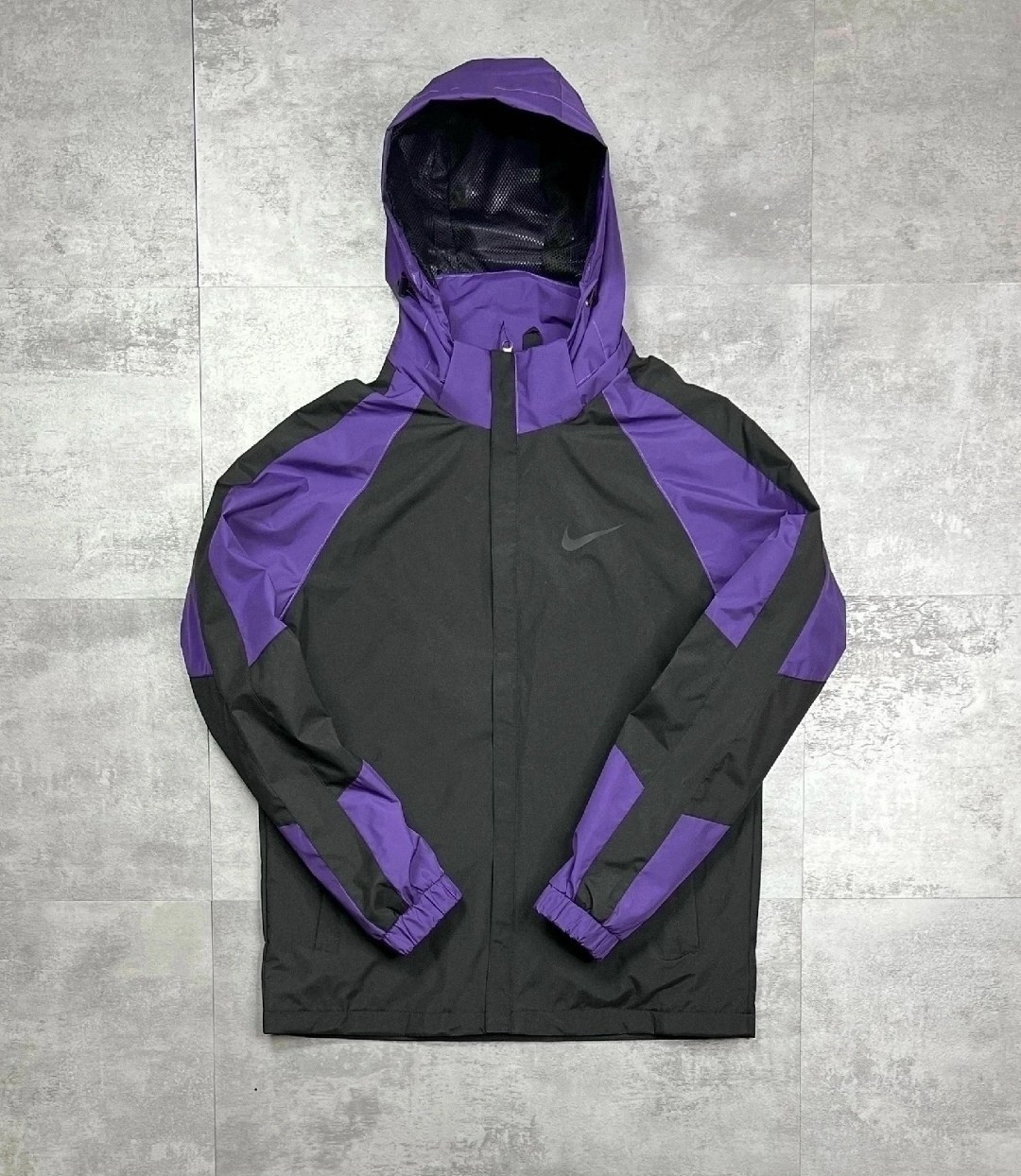 ветровка nike,куртка мужская nike,зимняя куртка nike,легкая куртка,демисезонная куртка спортивная