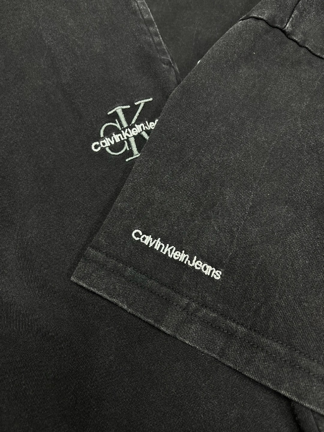 футболка calvin klein jeans,мужские брюки calvin klein,мужская толстовка calvin klein jeans,монограммой calvin klein jeans,мужская футболка calvin klein jeans