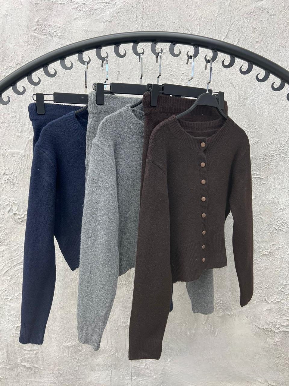 костюм с юбкой женский,трикотажные костюмы,трикотажные костюмы с юбкой,женский трикотажный костюм с юбкой,вязаный костюм с юбкой