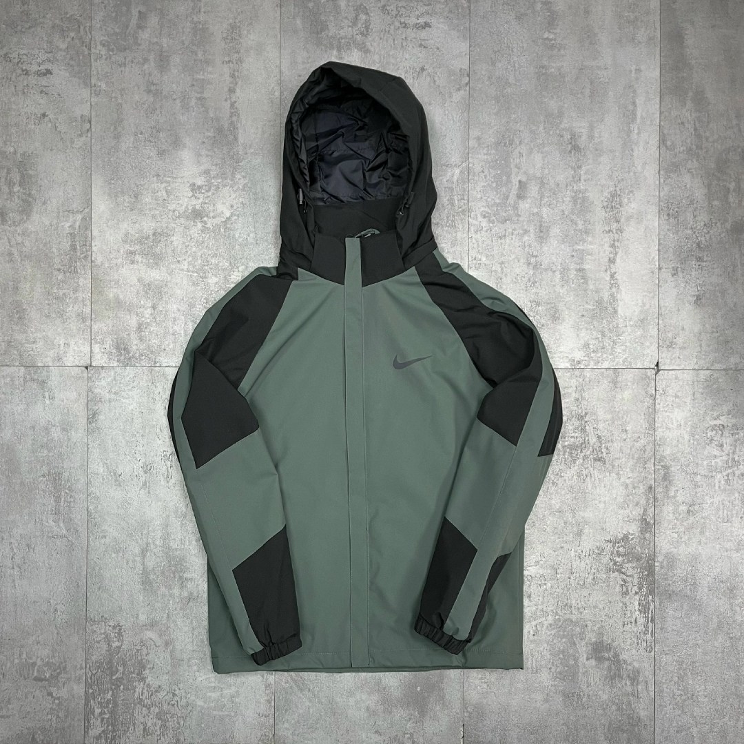 ветровка nike,куртка мужская nike,зимняя куртка nike,легкая куртка,демисезонная куртка спортивная