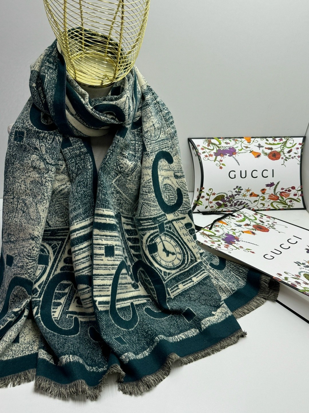 палантин гуччи,палантины dior,палантин диор,шарфы платки,палантин женские