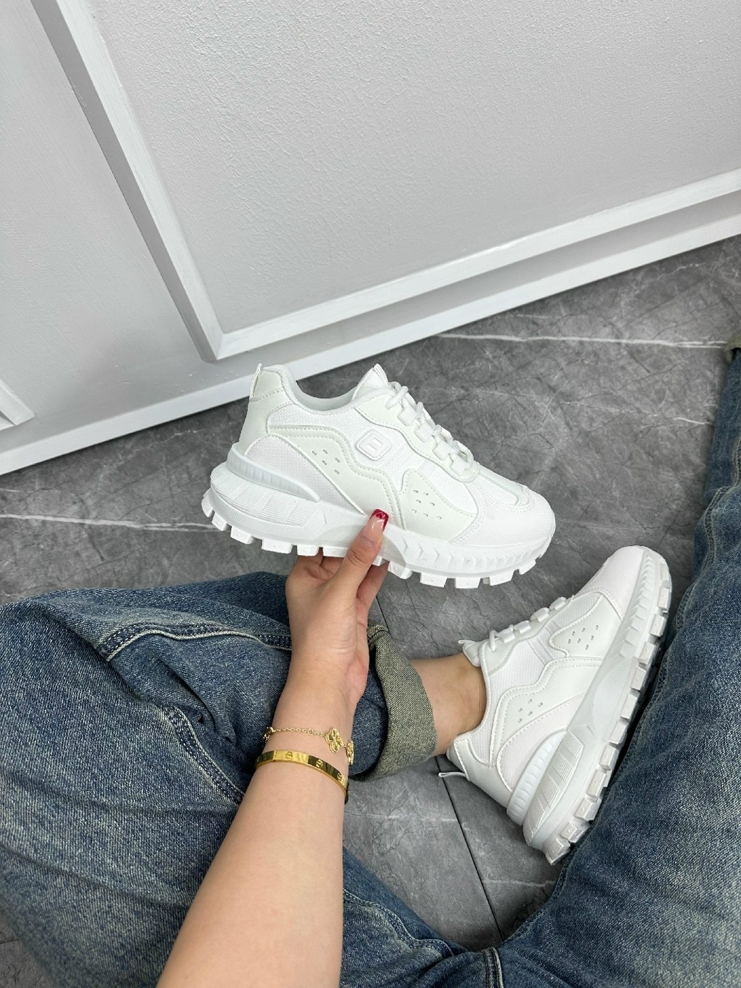 кроссовки,кроссовки женскиe,женские белые кроссовки,белые кроссовки ,белые кроссовки