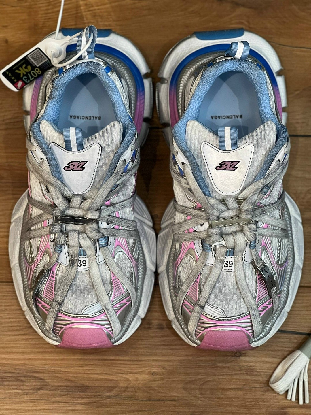 женские кроссовки balenciaga,кроссовки balenciaga,кроссовки,кроссовки balenciaga runner,повседневные кроссовки